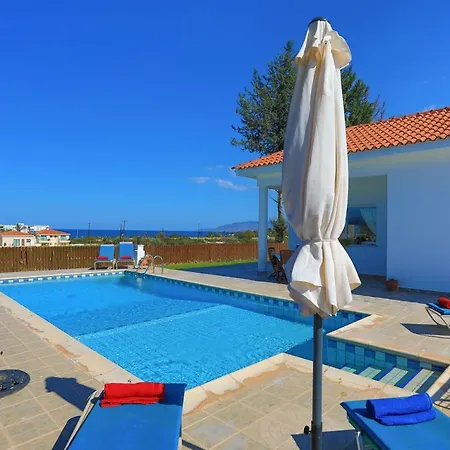 Villa The Vines Lachi